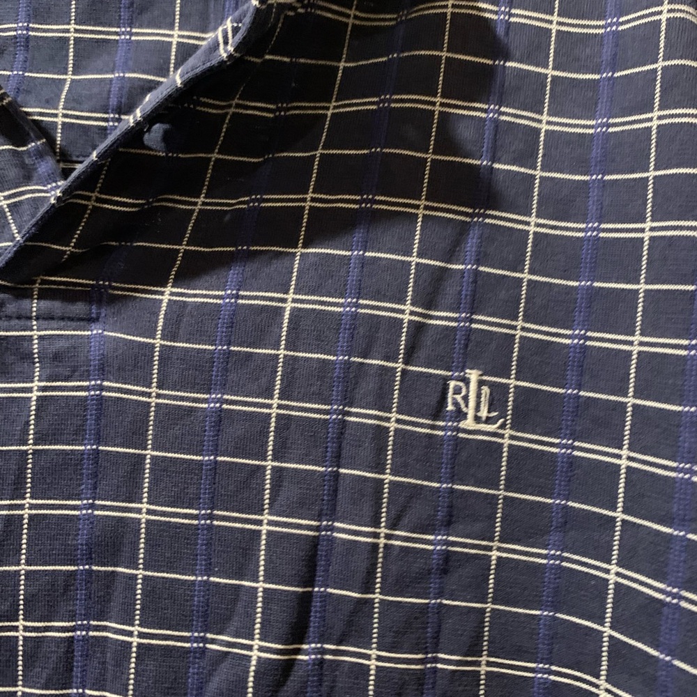 Shirt - Picture 2 of 4